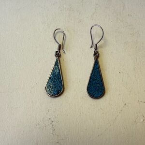 Vintage Mexico Alpaca Silver Inlaid Crushed Turquoise Teardrop Dangle Earrings.